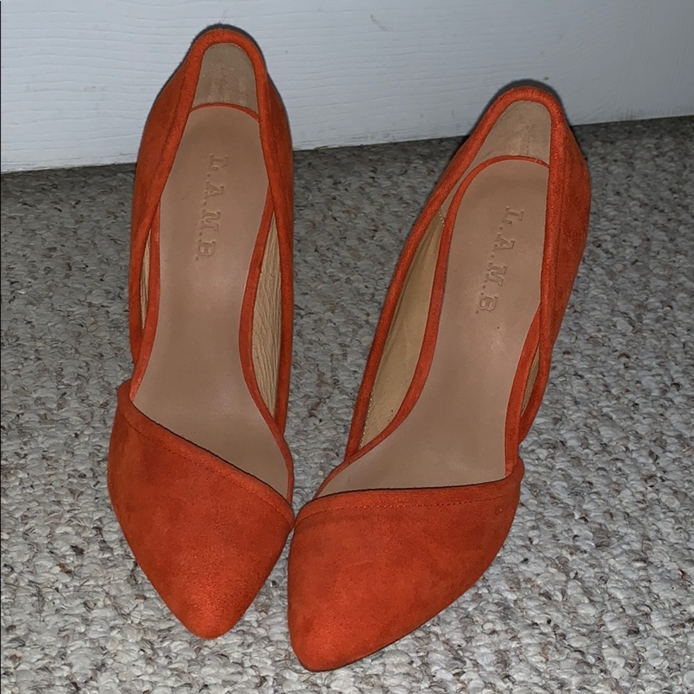 LAMB Orange-red platform pumps size 7.5